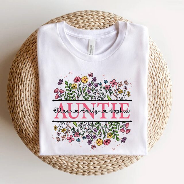 Personalized Wildflowers Auntie Shirt – Custom Aunt Life & Pregnancy Reveal Gift