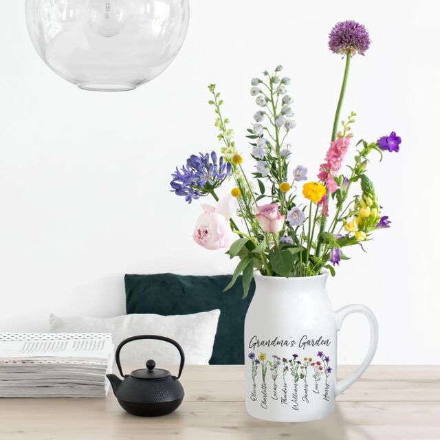 Custom Grandma’s Garden Flower Vase – Personalized Birth Month Flowers, Mother’s Day Gift