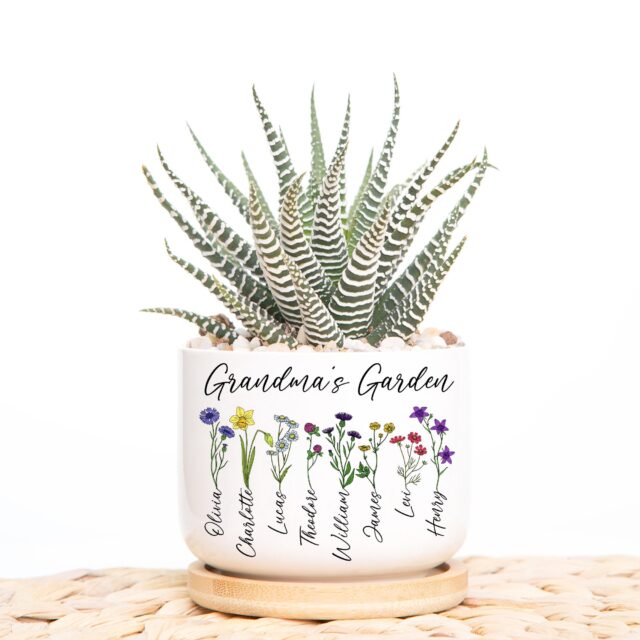 Custom Birth Month Flowers Grandma Plant Pot – Personalized Grandma’s Garden Gift
