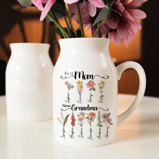 Custom Birth Month Flowers Grandma Vase with Grandkid Names