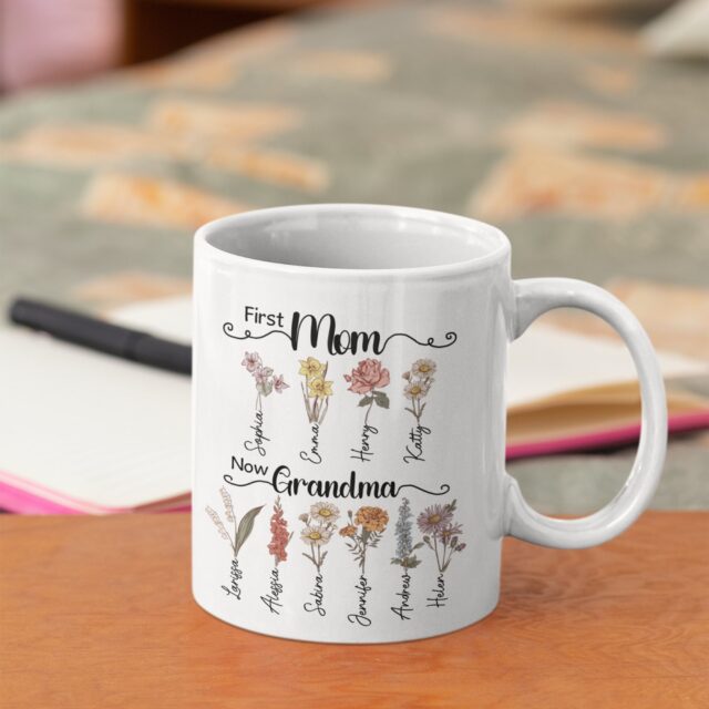 Custom Birth Month Flowers Grandma Vase with Grandkid Names
