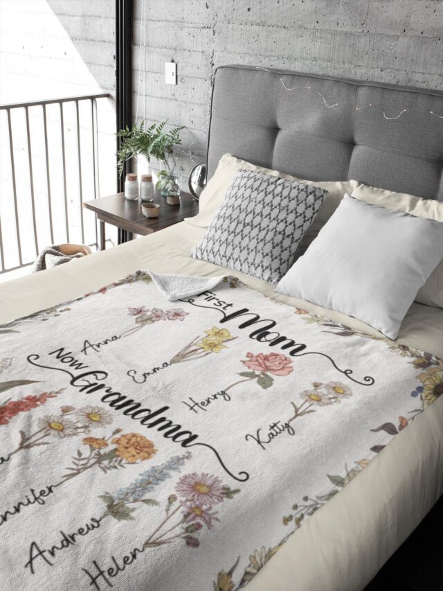 Personalized First Mom Now Grandma Blanket – Custom Birth Month & Grandkid Names