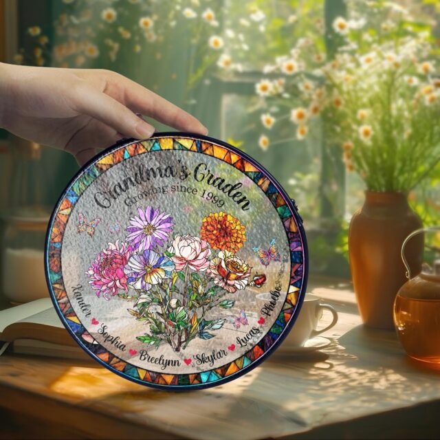 Custom Grandma’s Garden Suncatcher with Birth Month Flowers & Grandkids’ Names