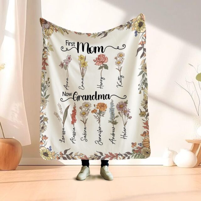 Personalized First Mom Now Grandma Blanket – Custom Birth Month & Grandkid Names