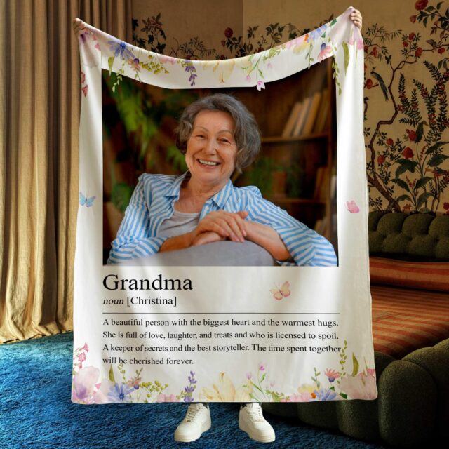 Personalized Grandma Blanket – Custom Photo Blanket for Mother’s Day & Birthday