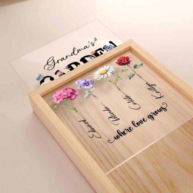 Personalized Grandma’s Garden Night Light Box – Birth Month Flower Gift