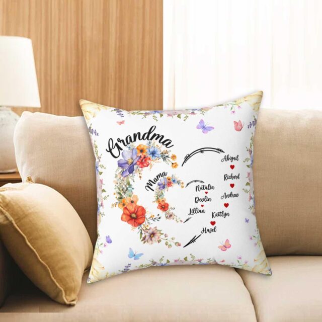 Personalized Grandma Heart Pillow – Custom Gift with Kids & Grandkids’ Names