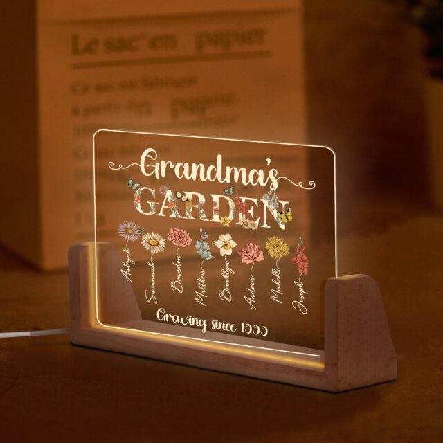 Custom Grandma’s Garden Night Light – Personalized Birth Month Flower Gift