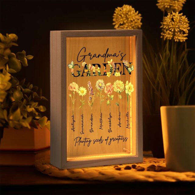 Grandma’s Garden Night Light – Personalized Birth Month Flower Gift for Mom