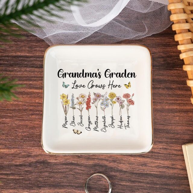 Personalized Grandma’s Garden Jewelry Dish – Custom Birth Month Flower Gift