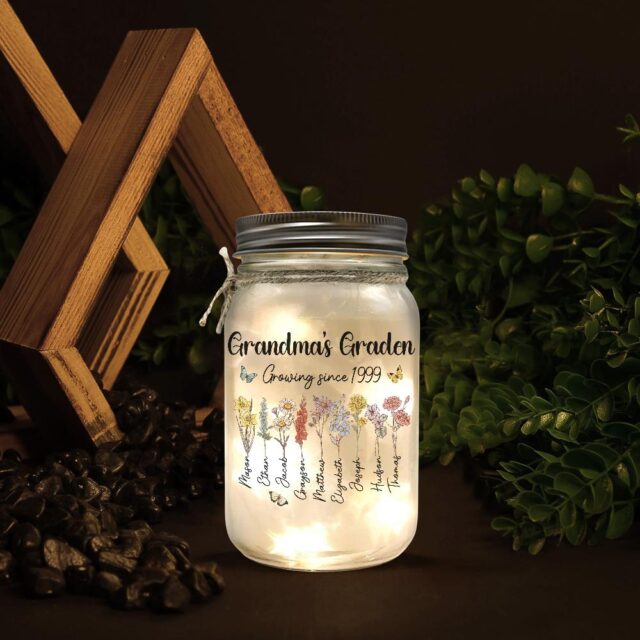 Personalized Grandma’s Garden Night Light – Birth Month Flowers Gift for Grandma & Mom