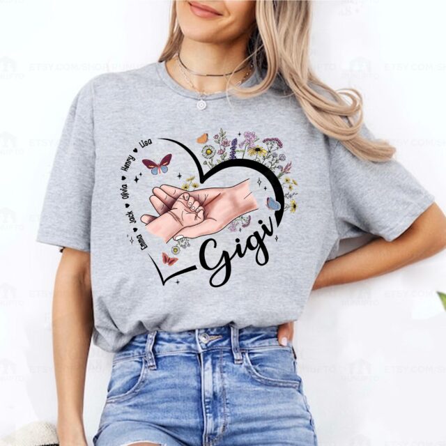 Personalized Mom Heart Shirt – Kids’ Names & Wildflower Design