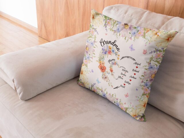 Personalized Grandma Heart Pillow – Custom Gift with Kids & Grandkids’ Names