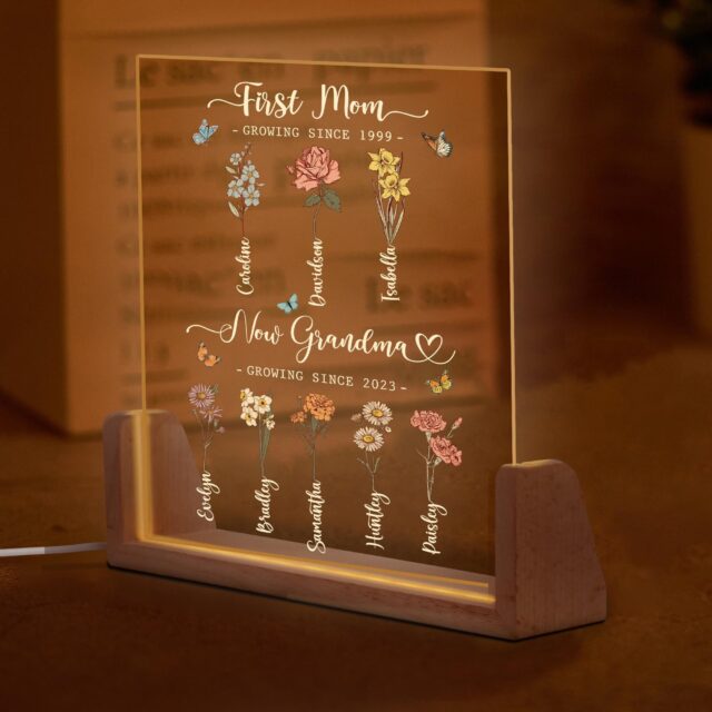 Custom First Mom Now Grandma Night Light – Birth Month Flower Gift for Grandma