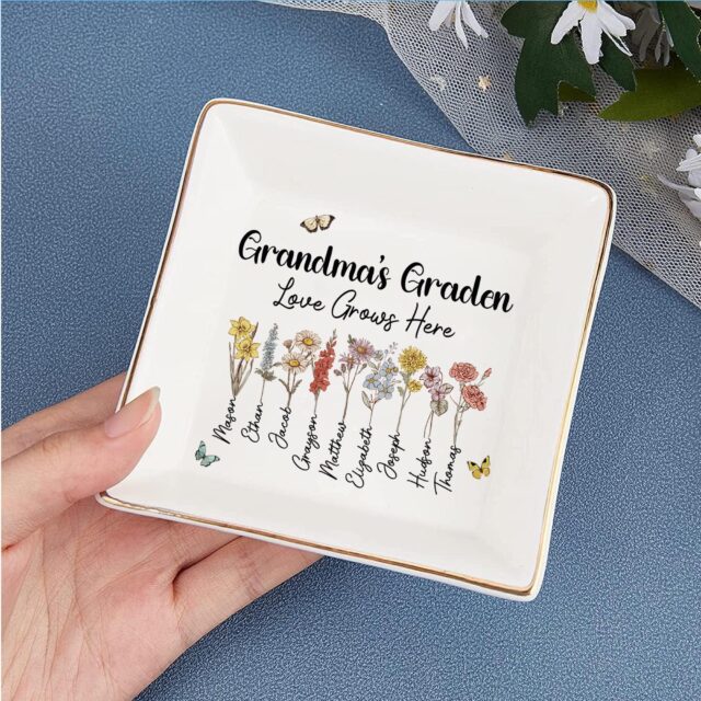 Personalized Grandma’s Garden Jewelry Dish – Custom Birth Month Flower Gift