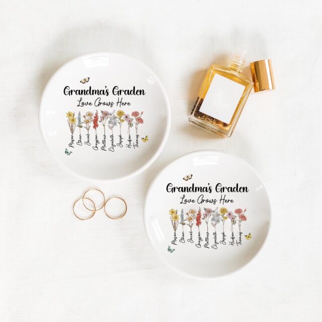 Personalized Grandma’s Garden Jewelry Dish – Custom Birth Month Flower Gift