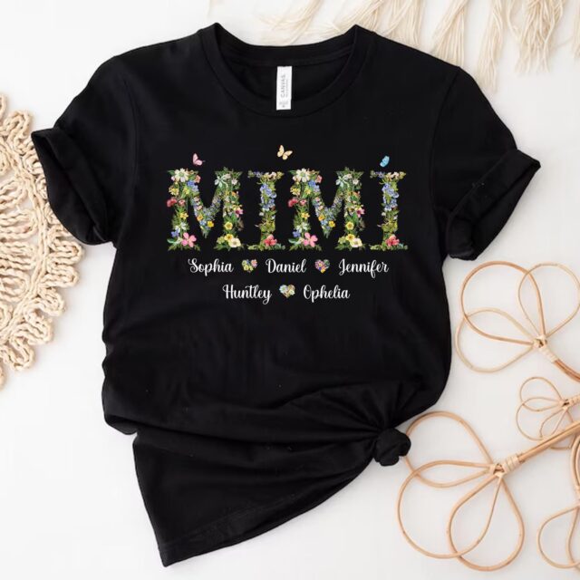Personalized Floral Grandma Shirt – Custom Grandma Shirt with Grandkid Names, Mother’s Day Gift