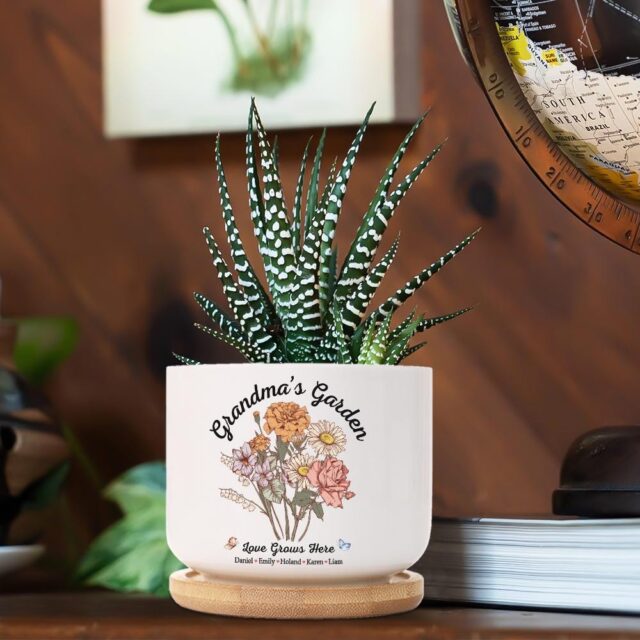 Grandma’s Garden Plant Pot – Custom Birth Month Flowers for Grandma