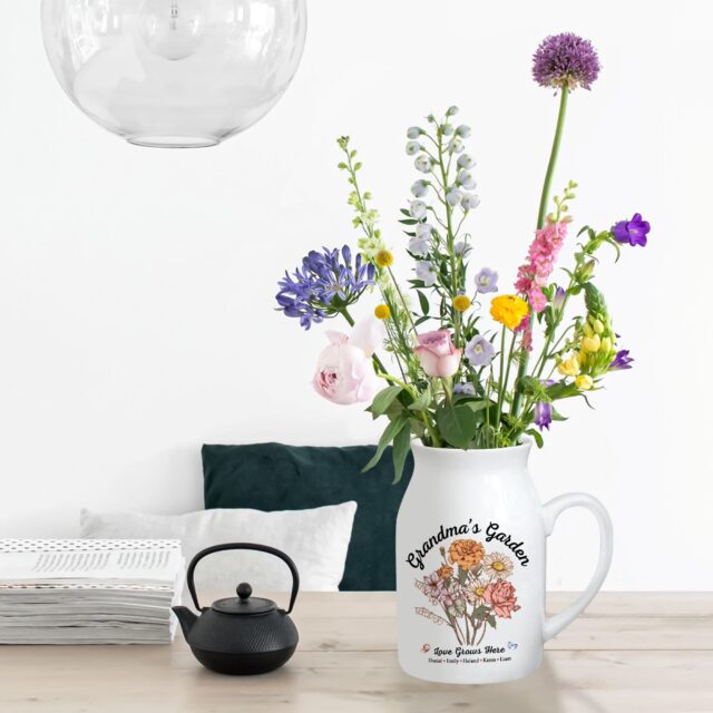 Personalized Grandma’s Garden Vase – Custom Birth Month Flowers