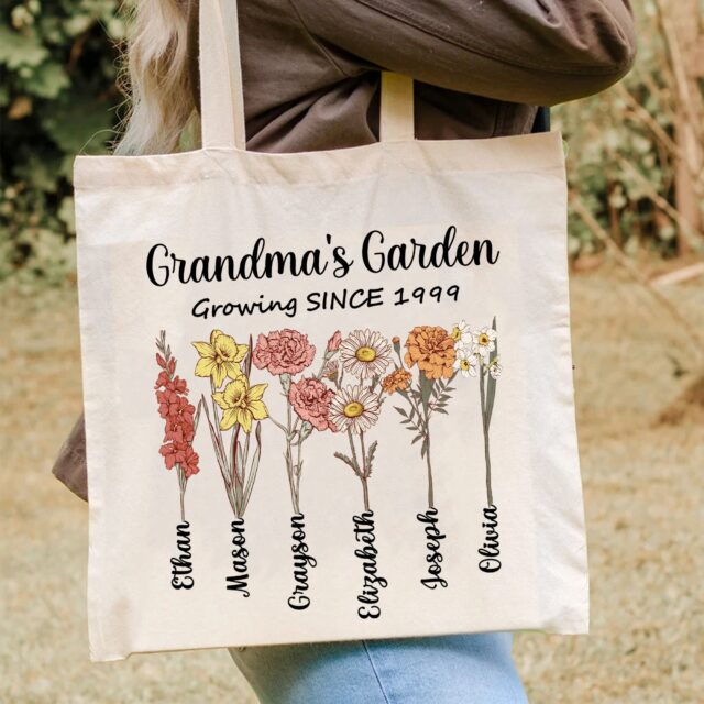 Personalized Grandma’s Garden Tote Bag – Custom Birth Month Flower for Mother’s Day
