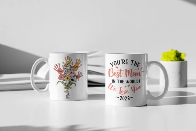 Personalized Mama Mug – Custom Flower Handprint Gift with Kids’ Names for Mother’s Day