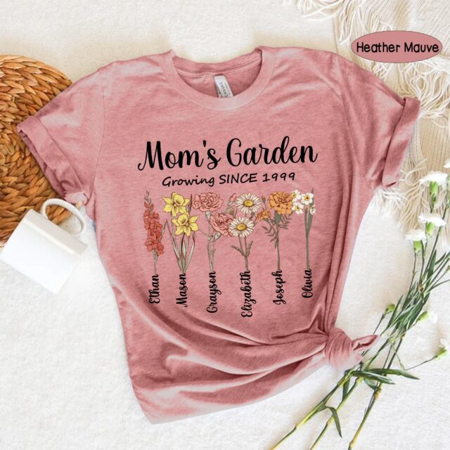Personalized Mom’s Garden Shirt – Custom Birth Month Flower Shirt for Grandma, Mimi, Nana, Gigi