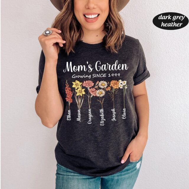 Personalized Mom’s Garden Shirt – Custom Birth Month Flower Shirt for Grandma, Mimi, Nana, Gigi