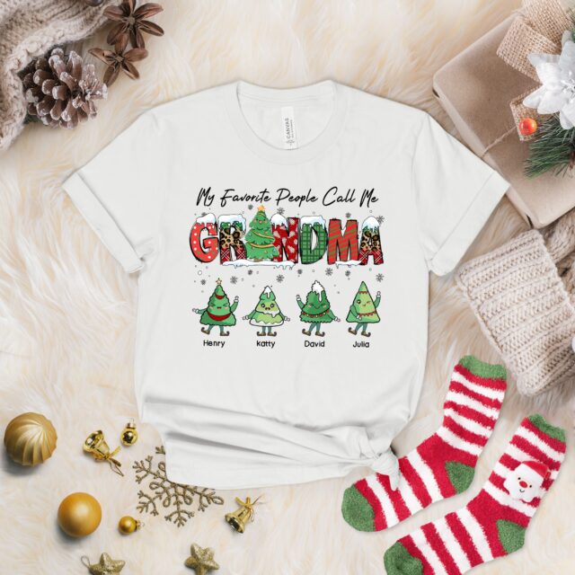 Grandma Christmas Tree Shirt – My Favorite People Call Me Grandma