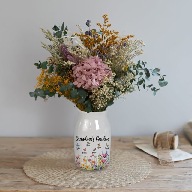 Personalized Grandma’s Garden Vase – Custom Grandkid Name Floral Gift