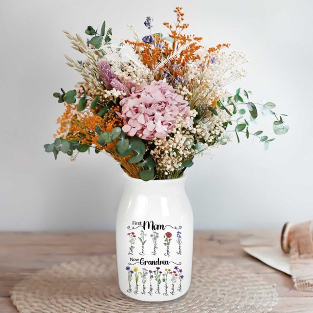 First Mom Now Grandma Gift – Custom Birth Month Flowers Grandma Vase with Grandkids’ Names
