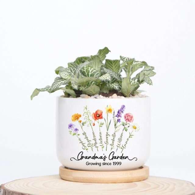 Custom Birth Month Flowers Grandma Plant Pot – Personalized Grandma’s Garden Gift for Mother’s Day