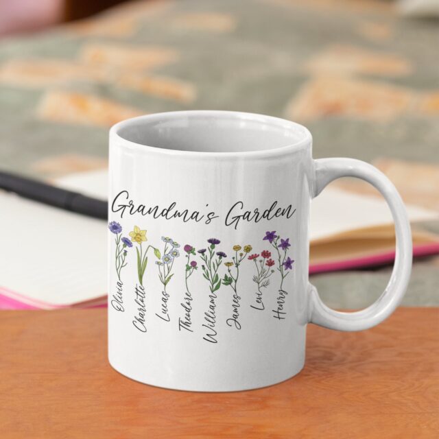 Personalized Birth Month Flower Mug – Grandma’s Garden Gift for Mom
