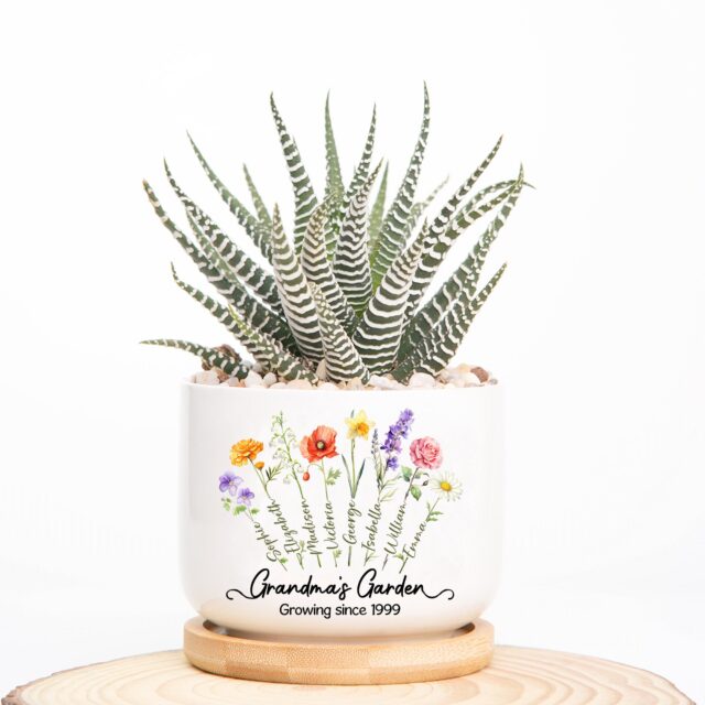 Custom Birth Month Flowers Grandma Plant Pot – Personalized Grandma’s Garden Gift for Mother’s Day
