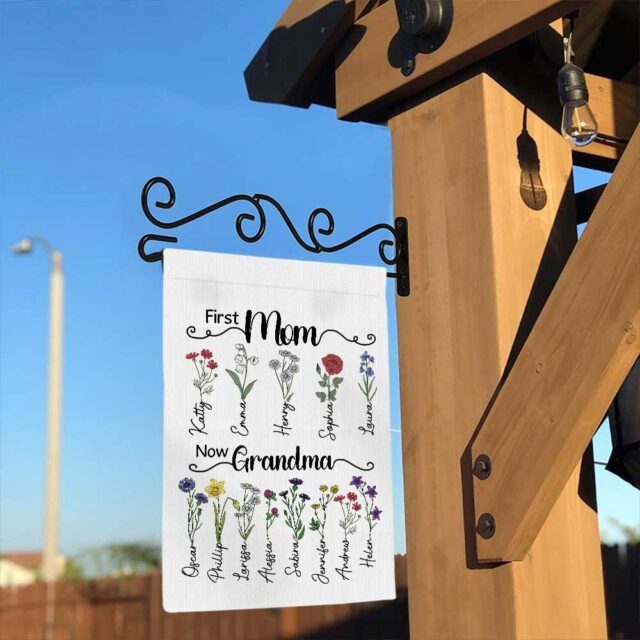 July 4th Garden Flag – Custom Birth Month Flower with Name for Nana