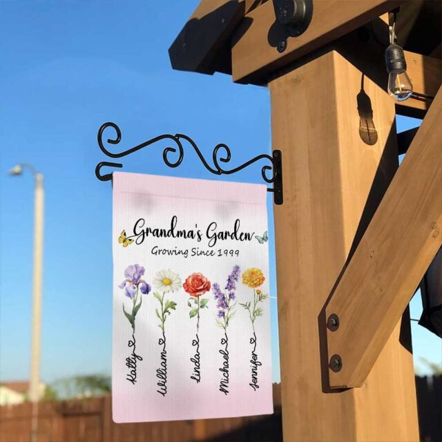 July 4th Garden Flag – Custom Birth Month Flower with Name for Grandma