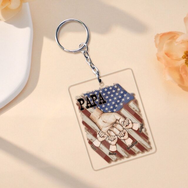 Personalized Papa Keychain – Custom Dad Raised Fist Bump Gift
