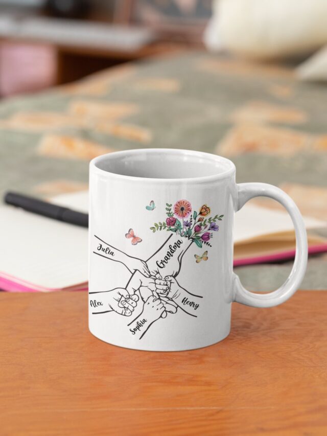 Custom Grandma Flower Vase – Holding Hands with Kid Names