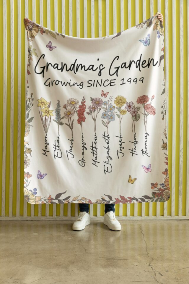 Custom Birth Month Flowers Grandma Blanket – Personalized Grandma’s Garden with Grandkids’ Names