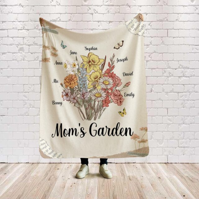 Personalized Mom’s Garden Blanket – Custom Birth Month Flower Blanket for Grandma