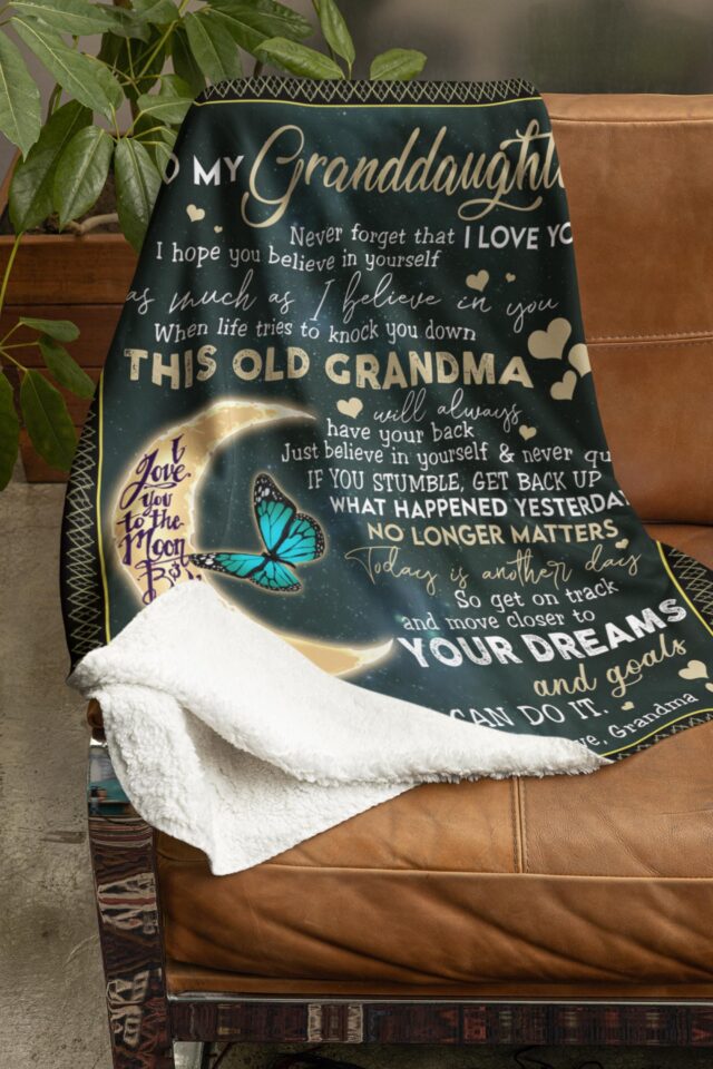 To My Granddaughter Blanket – Birthday & Anniversary Gift from Grandma