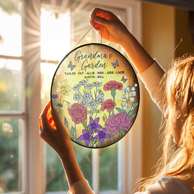 Personalized Birth Month Flowers Stained Glass Suncatcher – Custom Grandma’s Garden Gift with Grandkids’ Names