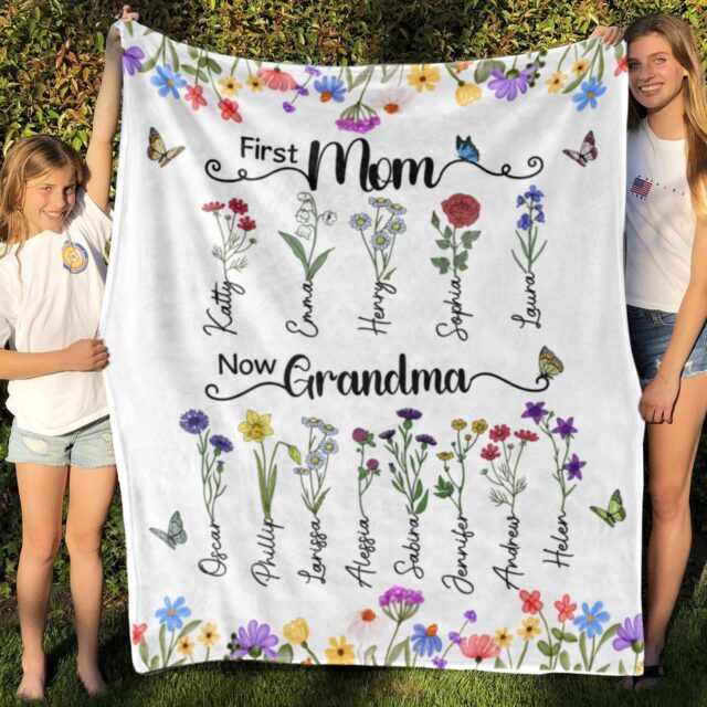 Custom First Mom Now Grandma Blanket – Personalized Birth Flower Blanket with Grandkids’ Names