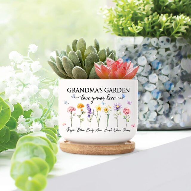 Custom Grandma’s Garden Plant Pot – Birth Month Flowers for Mother’s Day Gift