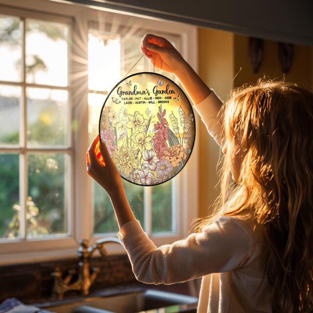 Personalized Birth Flowers Stained Glass Suncatcher – Grandma’s Garden Gift for Mother’s Day